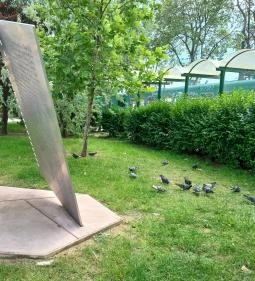 A Horthyligetre hurcoltak emlékműve