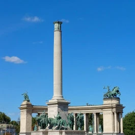 Hősök tere, Budapest - Külső kép
