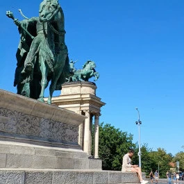 Hősök tere, Budapest - Külső kép