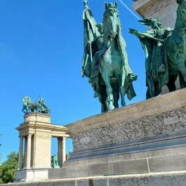 Hősök tere, Budapest - Külső kép