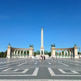 Hősök tere, Budapest - Külső kép