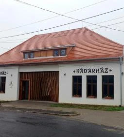 Kádárház
