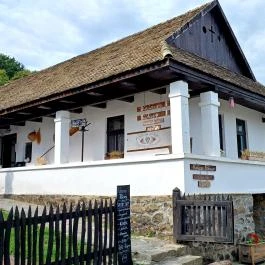 Kalácsos Pékség, Hollókő - Egyéb