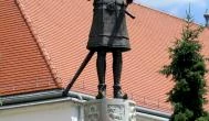 Károly Róbert-szobor Gyöngyös - Egyéb