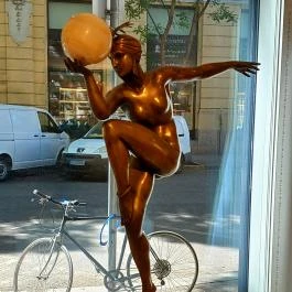 Kieselbach Galéria & Aukciósház Budapest - Egyéb