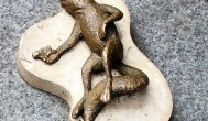Kolodko: Halott mókus miniszobor, Budapest