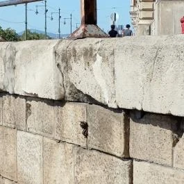 Kolodko: Pinokkió miniszobor, Budapest - Külső kép