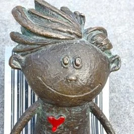 Kolodko: Skála Kópé miniszobor Budapest - Külső kép