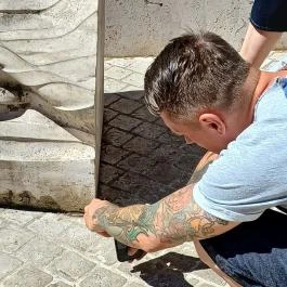 Kolodko: Targoncás miniszobor Budapest - Külső kép