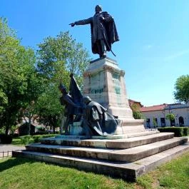 Kossuth szobor Cegléd - Egyéb