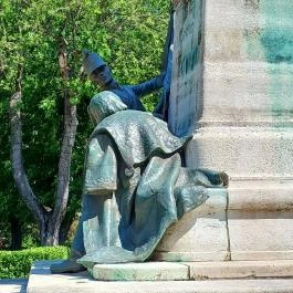 Kossuth szobor, Cegléd - Egyéb