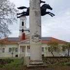 Kun lovas-szobor Kunhegyes - Egyéb