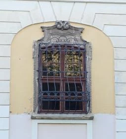 5. legjobb látnivaló: Lamberg-kastély Kulturális Központ, Könyvtár és Muzeális Kiállítóhely