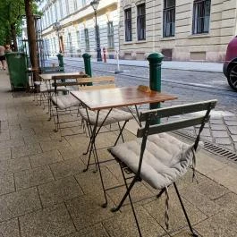 Mantra Coffee Budapest - Külső kép