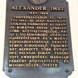 Megyeháza, Szolnok - Külső kép