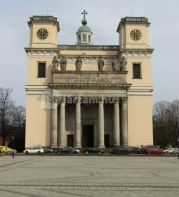 Váci Nagyboldogasszony-székesegyház 
