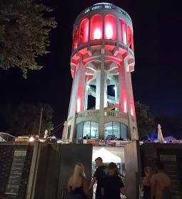 Nagyerdei Víztorony Kávézó & Fröccsbár