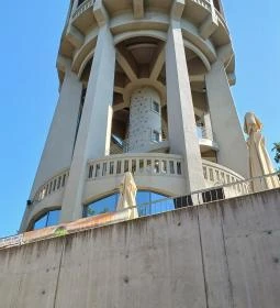 Nagyerdei Víztorony Kávézó & Fröccsbár