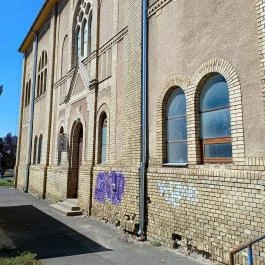 Néhai zsinagóga Cegléd - Külső kép