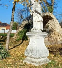 6. legjobb látnivaló: Nepomuki Szent János-szobor