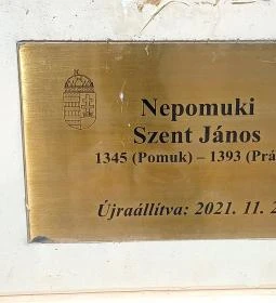 Nepomuki Szent János-szobor