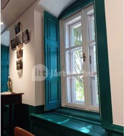 Oroszlános Borhotel & Étterem