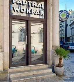 Padthai Wokbar - Egyetem tér