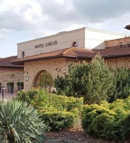 Pipacs étterem - Hotel Stáció étterme