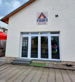 Piramis Grill House