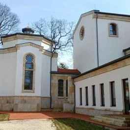 Premontrei Apátság Szent Ágoston temploma, Gödöllő - Külső kép