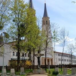 Premontrei Apátság Szent Ágoston temploma, Gödöllő - Külső kép