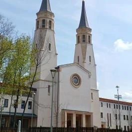 Premontrei Apátság Szent Ágoston temploma, Gödöllő - Külső kép