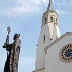 Premontrei Apátság Szent Ágoston temploma Gödöllő - Külső kép