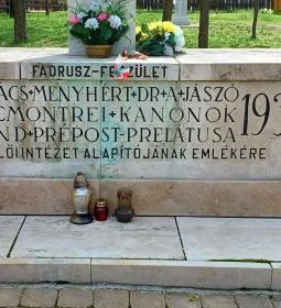 Premontrei temető