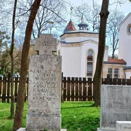 Premontrei temető Gödöllő - Külső kép