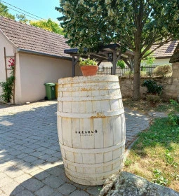 Préselő Pincészet és Vendégház