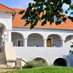 Rabbiház Mád - Egyéb