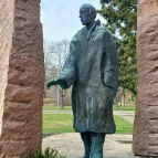 Raoul Wallenberg-szobor Budapest - Külső kép