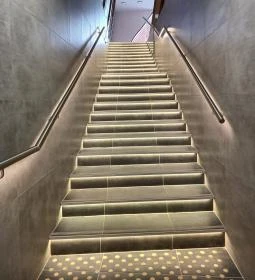 Sámándob Kultúrközpont