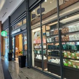 Starbucks - WestEnd City Center Budapest - Belső
