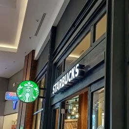 Starbucks - WestEnd City Center Budapest - Belső