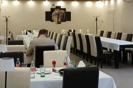 Szász étterem Újszász