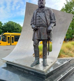 Széll Kálmán szobra