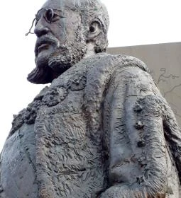 Széll Kálmán szobra