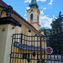 Szent György nagyvértanú szerb ortodox templom Budapest - Külső kép
