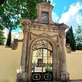Szent György nagyvértanú szerb ortodox templom Budapest - Külső kép