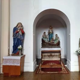 Szent István király-templom, Újszász - Belső