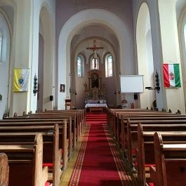 Szent István király-templom, Újszász - Belső