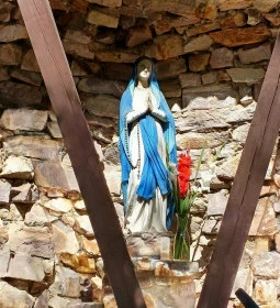 Szent István Római Katolikus Templom