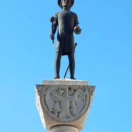 Szent István-szobor, Tokaj - Külső kép